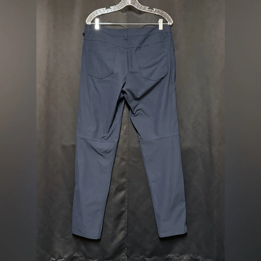 Lululemon Athletica ABC Pants in dark blue (Size: 34)